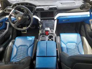 2019 Lamborghini Urus z VIN ZPBUA1ZL1KLA01041, wystawiony jako Copart lot #56124235 z przebiegiem Nie podano mil oraz Tytuł czysty. Historia ofert i sprzedaży dostępna na DreamBid. Obrazek 8.
