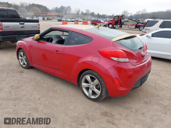 2012 Hyundai Veloster w/Black Int z VIN KMHTC6AD3CU049355, wystawiony jako IAAI lot #41783698 z przebiegiem 121 522 mil mil oraz . Historia ofert i sprzedaży dostępna na DreamBid. Obrazek 3.