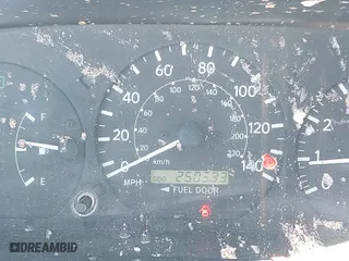 2000 Toyota Camry CE with VIN JT2BG22K8Y0415361, listed as a IAAI auction lot 41760193 with 250,333 mi miles. Bid and sale history available at carsss.com. Image 16.