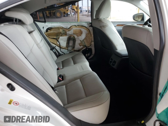 2015 Lexus ES 330 with VIN JTHBK1GGXF2196911, listed as a Copart auction lot 43088285 with 84,437 mi miles and Salvage Title. Bid and sale history available at DreamBid. Image 10.
