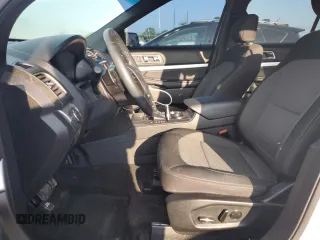 2017 Ford Explorer XLT с VIN 1FM5K7D81HGA98429, выставлен на аукционе Copart как лот 58896995 с пробегом 54 477 миль миль и На запчасти • Non repairable. История ставок и продаж доступна на DreamBid. Изображение 7.