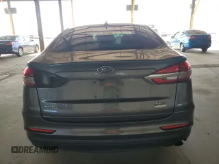 2020 Ford Fusion SEL z VIN 3FA6P0CD3LR131180, wystawiony jako Copart lot #63843355 z przebiegiem 146 705 mil mil oraz Czysty tytuł • Clean title. Historia ofert i sprzedaży dostępna na DreamBid. Obrazek 6.