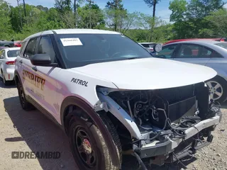 2020 Ford Police Interceptor Utility z VIN 1FM5K8AB3LGC92541, wystawiony jako IAAI lot #41968483 z przebiegiem 82 913 mil mil oraz . Historia ofert i sprzedaży dostępna na DreamBid. Obrazek 1.