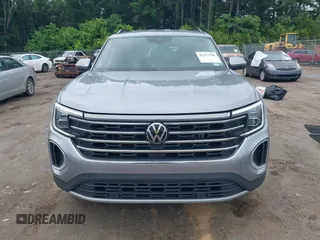 2024 Volkswagen Atlas SE with VIN 1V2WR2CA6RC574936, listed as a IAAI auction lot 42257308 with 23,370 mi miles and . Bid and sale history available at DreamBid. Image 12.