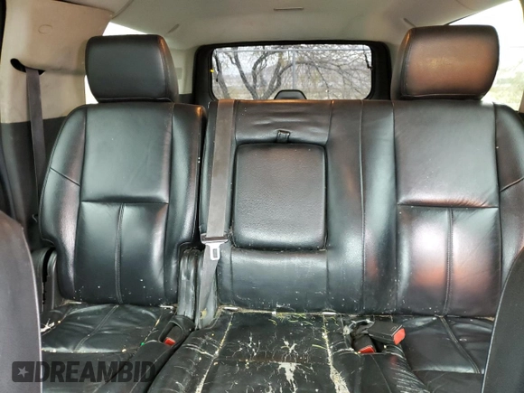 2011 Chevrolet Suburban LS with VIN 1GNSCHE06BR137070, listed as a Copart auction lot 48059975 with 264,581 mi miles and Clean Title. Bid and sale history available at carsss.com. Image 10.