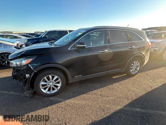 2016 Kia Sorento LX with VIN 5XYPGDA55GG137273, listed as a Copart auction lot 87420554 with 131,056 mi miles and Salvage Title. Bid and sale history available at carsss.com. Image 1.