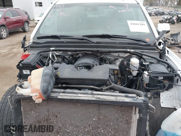 2015 Chevrolet Suburban LT with VIN 1GNSKJKC7FR547276, listed as a IAAI auction lot 42041289 with 189,075 mi miles and . Bid and sale history available at DreamBid. Image 10.