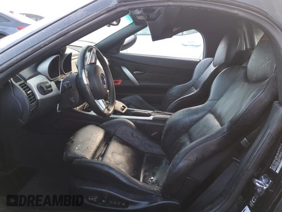 2006 BMW Z4 3.0si with VIN 4USBU53546LX01823, listed as a Copart auction lot 45372015 with 0 mi miles and Non Repairable. Bid and sale history available at carsss.com. Image 7.
