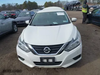 2018 Nissan Altima 2.5 SL with VIN 1N4AL3AP6JC184830, listed as a IAAI auction lot 41330554 with 93,955 mi miles. Bid and sale history available at carsss.com. Image 12.