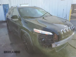 2017 Jeep Cherokee Latitude with VIN 1C4PJLCB3HD221543, listed as a Copart auction lot 84190664 with 112,626 mi miles and Salvage Title. Bid and sale history available at carsss.com. Image 4.