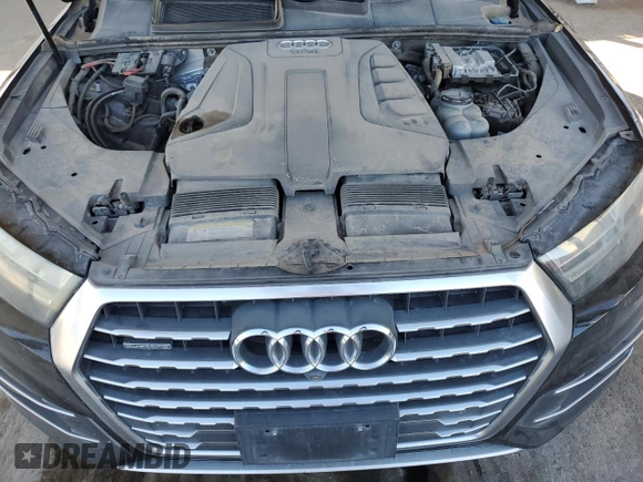 2017 Audi Q7 Premium Plus z VIN WA1LHAF71HD044247, wystawiony jako Copart lot #43962745 z przebiegiem 188 500 mil mil oraz Czysty tytuł • Clean title. Historia ofert i sprzedaży dostępna na DreamBid. Obrazek 12.