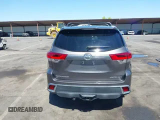 2018 Toyota Highlander Limited with VIN 5TDDZRFH1JS851022, listed as a IAAI auction lot 42527334 with 69,991 mi miles and . Bid and sale history available at DreamBid. Image 17.