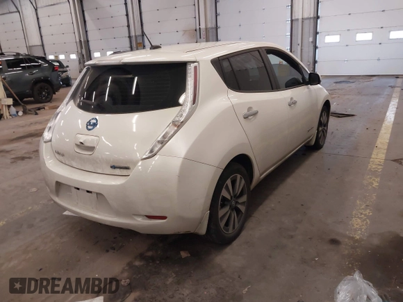 2016 Nissan LEAF SV with VIN 1N4BZ0CP2GC304243, listed as a IAAI auction lot 41914959 with 85,420 mi miles. Bid and sale history available at carsss.com. Image 4.