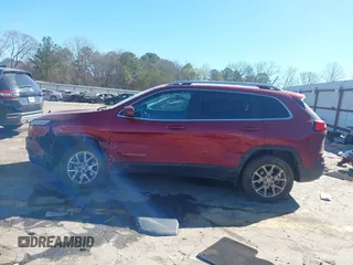 2017 Jeep Cherokee Latitude with VIN 1C4PJLCB2HW607682, listed as a IAAI auction lot 41698412 with 136,562 mi miles and . Bid and sale history available at DreamBid. Image 13.