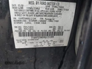 2009 Ford Taurus Limited with VIN 1FAHP25W09G121399, listed as a IAAI auction lot 41443202 with 195,187 mi miles. Bid and sale history available at carsss.com. Image 9.