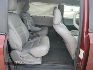 2015 Toyota Sienna XLE с VIN 5TDYK3DC1FS660766, выставлен на аукционе Copart как лот 53752845 с пробегом 166 253 миль миль и Списание • Salvage title. История ставок и продаж доступна на DreamBid. Изображение 10.