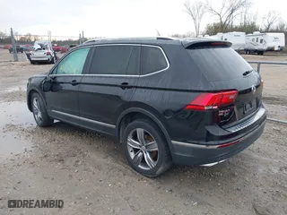 2019 Volkswagen Tiguan SEL Premium with VIN 3VV4B7AXXKM053709, listed as a IAAI auction lot 40840656 with 60,970 mi miles. Bid and sale history available at carsss.com. Image 3.