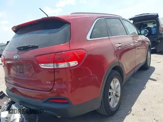 2017 Kia Sorento LX z VIN 5XYPG4A54HG215334, wystawiony jako IAAI lot #42279701 z przebiegiem 144 396 mil mil oraz . Historia ofert i sprzedaży dostępna na DreamBid. Obrazek 4.