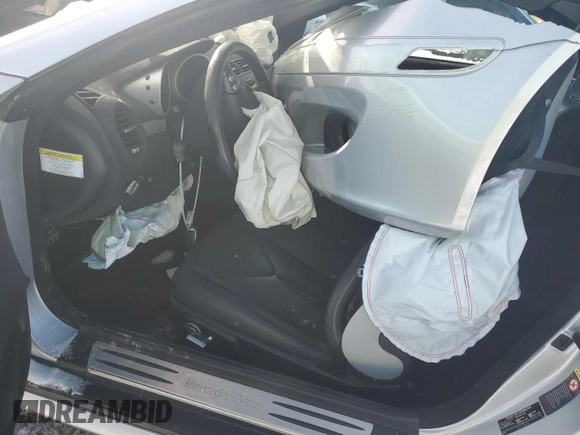 2005 Mercedes-Benz SLK 230/320 z VIN WDBWK56F15F046744, wystawiony jako Copart lot #44505245 z przebiegiem Nie podano mil oraz Szkoda całkowita • Salvage title. Historia ofert i sprzedaży dostępna na DreamBid. Obrazek 7.