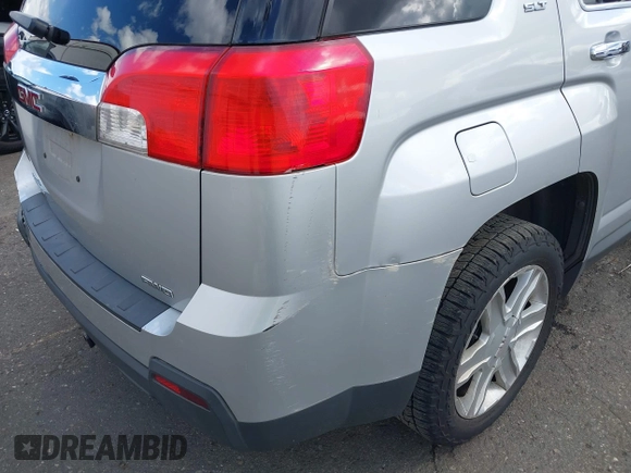 2012 GMC Terrain SLT-1 z VIN 2GKFLVEK3C6187422, wystawiony jako IAAI lot #42115432 z przebiegiem 147 753 mil mil oraz . Historia ofert i sprzedaży dostępna na DreamBid. Obrazek 17.