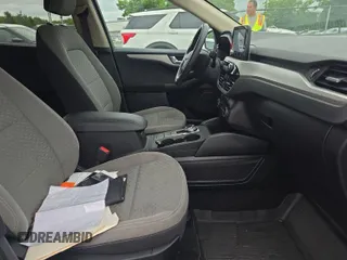 2020 Ford Escape SE with VIN 1FMCU9G64LUB14821, listed as a IAAI auction lot 42729132 with 47,103 mi miles and . Bid and sale history available at DreamBid. Image 21.