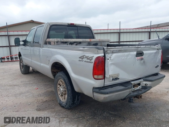 2001 Ford Super Duty F-250 XL with VIN 1FTNW21S31EC77648, listed as a IAAI auction lot 41523954 with 218,035 mi miles. Bid and sale history available at carsss.com. Image 3.