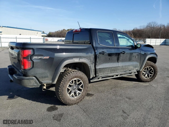 2024 Chevrolet Colorado 4WD ZR2 with VIN 1GCPTFEK8R1201235, listed as a Copart auction lot 85860124 with 0 mi miles and Salvage Title. Bid and sale history available at carsss.com. Image 3.