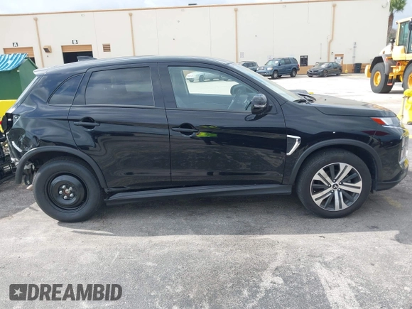 2024 Mitsubishi Outlander S z VIN JA4ARUAU3RU014400, wystawiony jako IAAI lot #41983269 z przebiegiem 22 489 mil mil oraz . Historia ofert i sprzedaży dostępna na DreamBid. Obrazek 14.