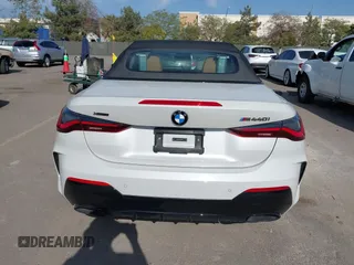 2024 BMW 4 Series M440i xDrive с VIN WBA63AT04RCP14967, выставлен на аукционе IAAI как лот 42031020 с пробегом Не указан миль и . История ставок и продаж доступна на DreamBid. Изображение 16.