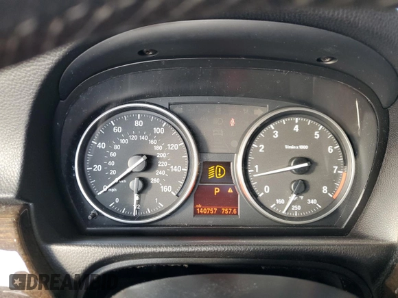 2013 BMW 3 Series 328i with VIN WBAKE3C50DE772264, listed as a Copart auction lot 88314935 with 140,757 mi miles and Salvage Title. Bid and sale history available at DreamBid. Image 9.