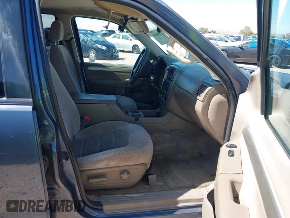 2004 Ford Explorer XLT with VIN 1FMZU63K24UA08767, listed as a IAAI auction lot 42440626 with 159,647 mi miles and . Bid and sale history available at DreamBid. Image 5.