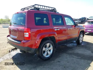 2014 Jeep Patriot Sport z VIN 1C4NJRBB3ED678375, wystawiony jako IAAI lot #42049031 z przebiegiem 135 652 mil mil oraz . Historia ofert i sprzedaży dostępna na DreamBid. Obrazek 4.