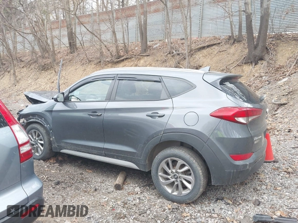 2018 Hyundai Tucson SEL with VIN KM8J3CA44JU716548, listed as a IAAI auction lot 42064695 with 71,222 mi miles. Bid and sale history available at carsss.com. Image 15.