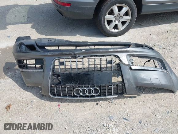2011 Audi Q7 Premium Plus z VIN WA1LGAFE0BD009109, wystawiony jako IAAI lot #42133125 z przebiegiem 186 352 mil mil oraz . Historia ofert i sprzedaży dostępna na DreamBid. Obrazek 12.