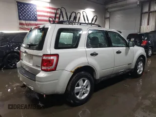 2008 Ford Escape XLS с VIN 1FMCU92Z78KB00951, выставлен на аукционе Copart как лот 42512745 с пробегом 148 569 миль миль и Списание • Salvage title. История ставок и продаж доступна на DreamBid. Изображение 3.