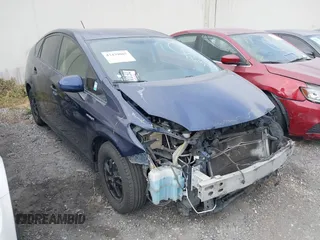 2014 Toyota Prius Four with VIN JTDKN3DU7E1776314, listed as a IAAI auction lot 42439065 with 257,392 mi miles and . Bid and sale history available at DreamBid. Image 1.