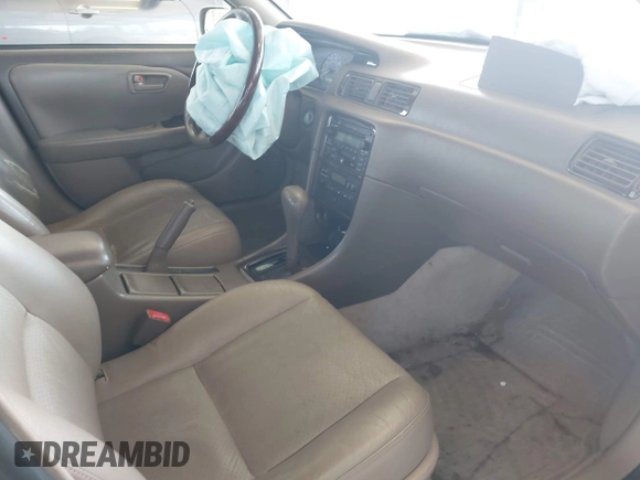2001 Toyota Camry LE z VIN JT2BF28K110320365, wystawiony jako IAAI lot #41993343 z przebiegiem 211 458 mil mil oraz . Historia ofert i sprzedaży dostępna na DreamBid. Obrazek 5.