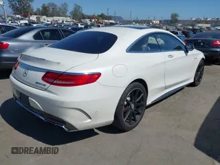 2016 Mercedes-Benz S 63 AMG z VIN WDDXJ7JBXGA012087, wystawiony jako IAAI lot #42404918 z przebiegiem 75 237 mil mil oraz . Historia ofert i sprzedaży dostępna na DreamBid. Obrazek 4.