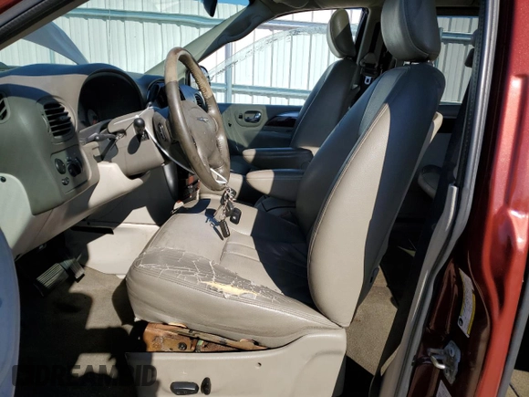 2007 Chrysler Town & Country LWB Touring with VIN 2A4GP54L37R216933, listed as a Copart auction lot 76609694 with 226,809 mi miles and Non Repairable. Bid and sale history available at carsss.com. Image 7.