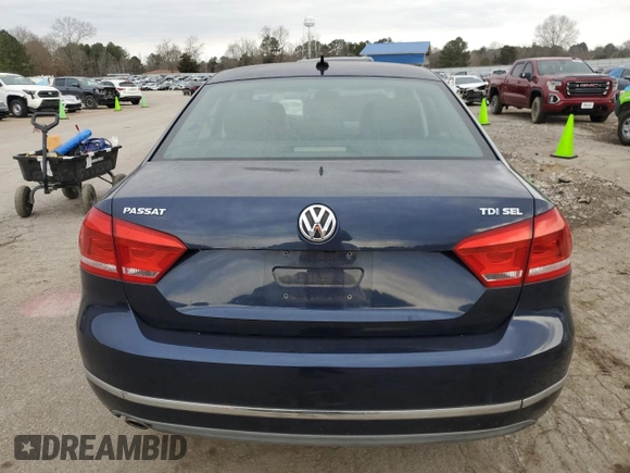2013 Volkswagen Passat SEL Premium z VIN 1VWCN7A3XDC073524, wystawiony jako Copart lot #46759305 z przebiegiem 118 780 mil mil oraz Szkoda całkowita • Salvage title. Historia ofert i sprzedaży dostępna na DreamBid. Obrazek 6.