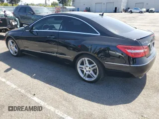 2013 Mercedes-Benz E 350 z VIN WDDKJ5KB6DF198576, wystawiony jako Copart lot #61848745 z przebiegiem 88 610 mil mil oraz Szkoda całkowita • Salvage title. Historia ofert i sprzedaży dostępna na DreamBid. Obrazek 2.