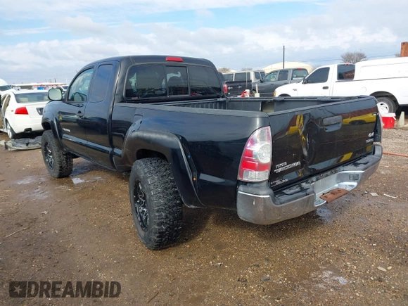 2011 Toyota Tacoma z VIN 5TFUX4EN8BX002159, wystawiony jako IAAI lot #41291262 z przebiegiem 94 934 mil mil oraz . Historia ofert i sprzedaży dostępna na DreamBid. Obrazek 3.
