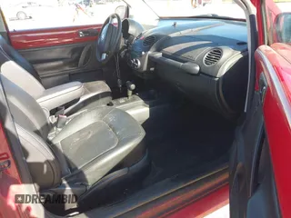 2008 Volkswagen Beetle S с VIN 3VWPG31C68M509388, выставлен на аукционе IAAI как лот 42303261 с пробегом 140 121 миль миль и . История ставок и продаж доступна на DreamBid. Изображение 5.