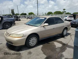 2002 Honda Accord LX z VIN 1HGCG56492A140403, wystawiony jako Copart lot #60980245 z przebiegiem 125 626 mil mil oraz Czysty tytuł • Clean title. Historia ofert i sprzedaży dostępna na DreamBid. Obrazek 1.