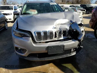 2019 Jeep Cherokee Latitude with VIN 1C4PJMCB0KD453739, listed as a Copart auction lot 79525833 with 89,346 mi miles and Salvage Title. Bid and sale history available at carsss.com. Image 5.
