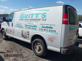 2009 Chevrolet Express Cargo Van with VIN 1GCGG25C291137795, listed as a IAAI auction lot 41886119 with 386,764 mi miles. Bid and sale history available at carsss.com. Image 3.
