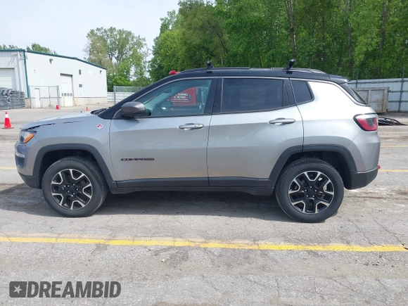 2020 Jeep Compass Trailhawk z VIN 3C4NJDDB0LT221532, wystawiony jako IAAI lot #42310215 z przebiegiem 78 464 mil mil oraz . Historia ofert i sprzedaży dostępna na DreamBid. Obrazek 14.