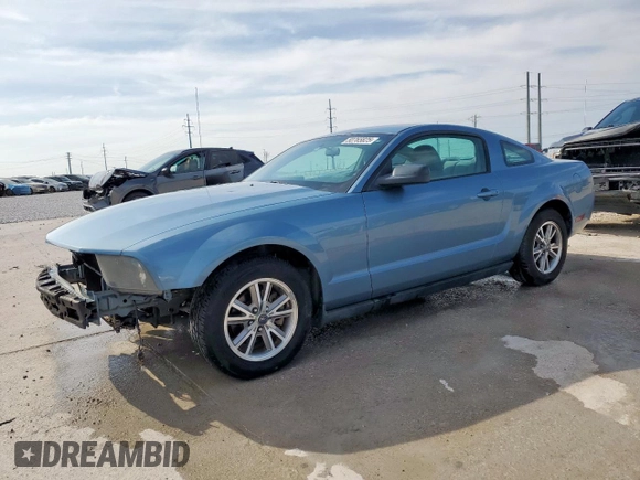 2005 Ford Mustang Deluxe with VIN 1ZVFT80N655136829, listed as a Copart auction lot 50765825 with 142,242 mi miles and Salvage title. Bid and sale history available at DreamBid. Image 1.