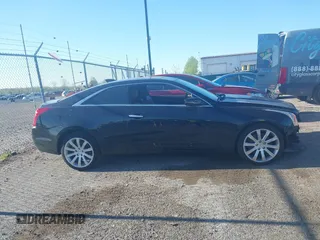 2017 Cadillac ATS Luxury AWD z VIN 1G6AH1RX3H0125723, wystawiony jako IAAI lot #42106626 z przebiegiem 174 119 mil mil oraz . Historia ofert i sprzedaży dostępna na DreamBid. Obrazek 13.