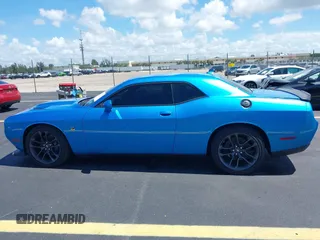 2023 Dodge Challenger R/T Scat Pack Widebody с VIN 2C3CDZFJ6PH629407, выставлен на аукционе IAAI как лот 42537613 с пробегом 2 830 миль миль и . История ставок и продаж доступна на DreamBid. Изображение 15.